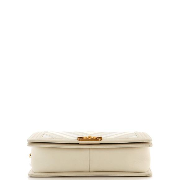 Chanel Boy Flap Bag Chevron Caviar and Calfskin New Medium White - Picture 4 of 7